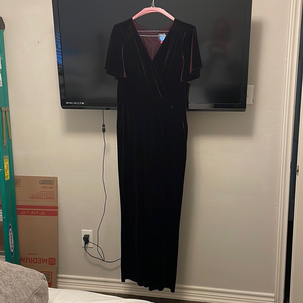Vince Camuto Purple Velvet Jumpsuit. Size 14.
